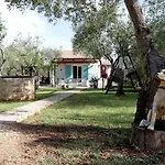 Giovanni House